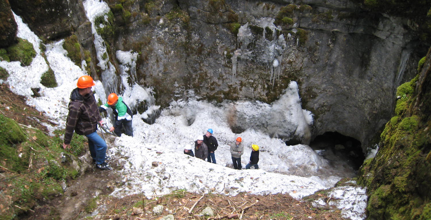 Randonnée et découverte de la glacière de Monlési, Val-de-Travers, Jura suisse