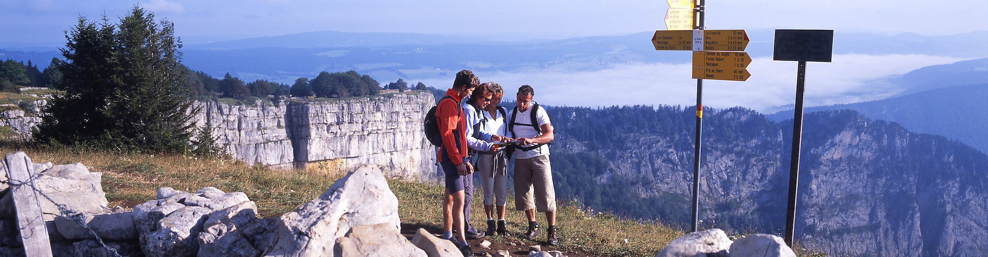 Wandern mit Führer auf dem Creux du Van, Val-de-Travers, © Tourisme neuchâtelois